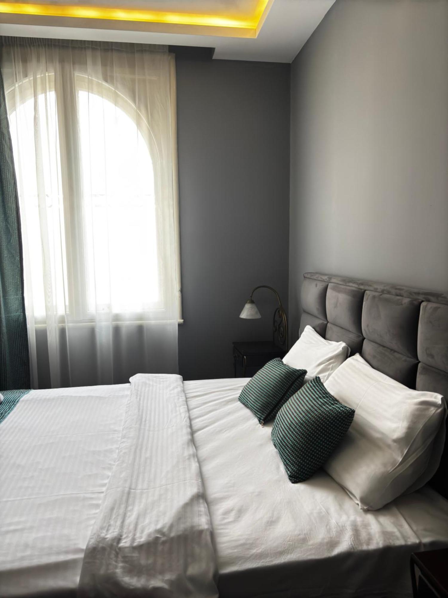 Hotel Dum By Muskat Belgrade Exterior photo