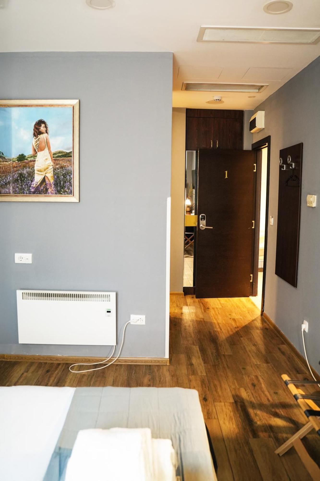 Hotel Dum By Muskat Belgrade Exterior photo